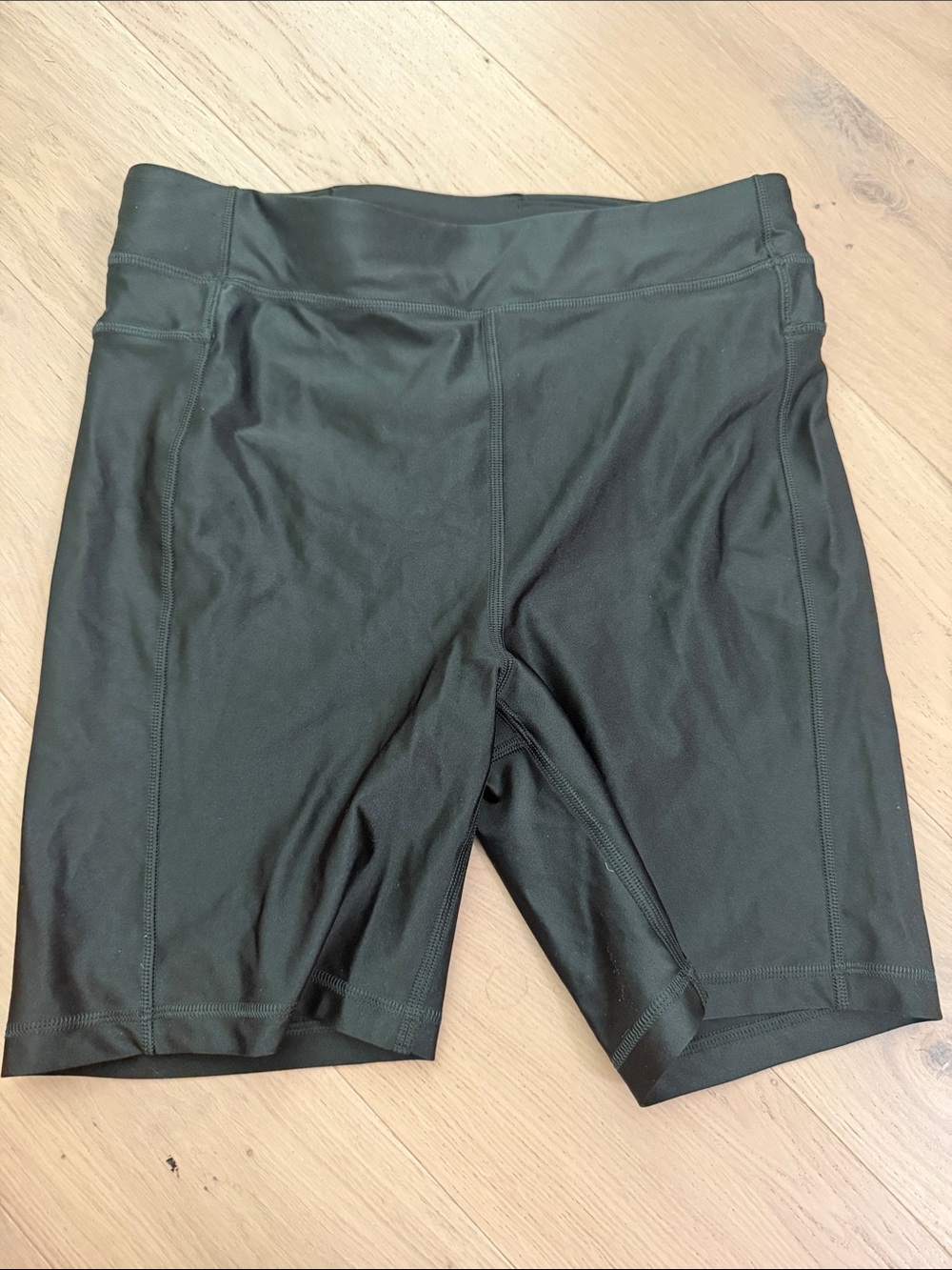 lululemon Sheen Green High-Rise Bike Shorts